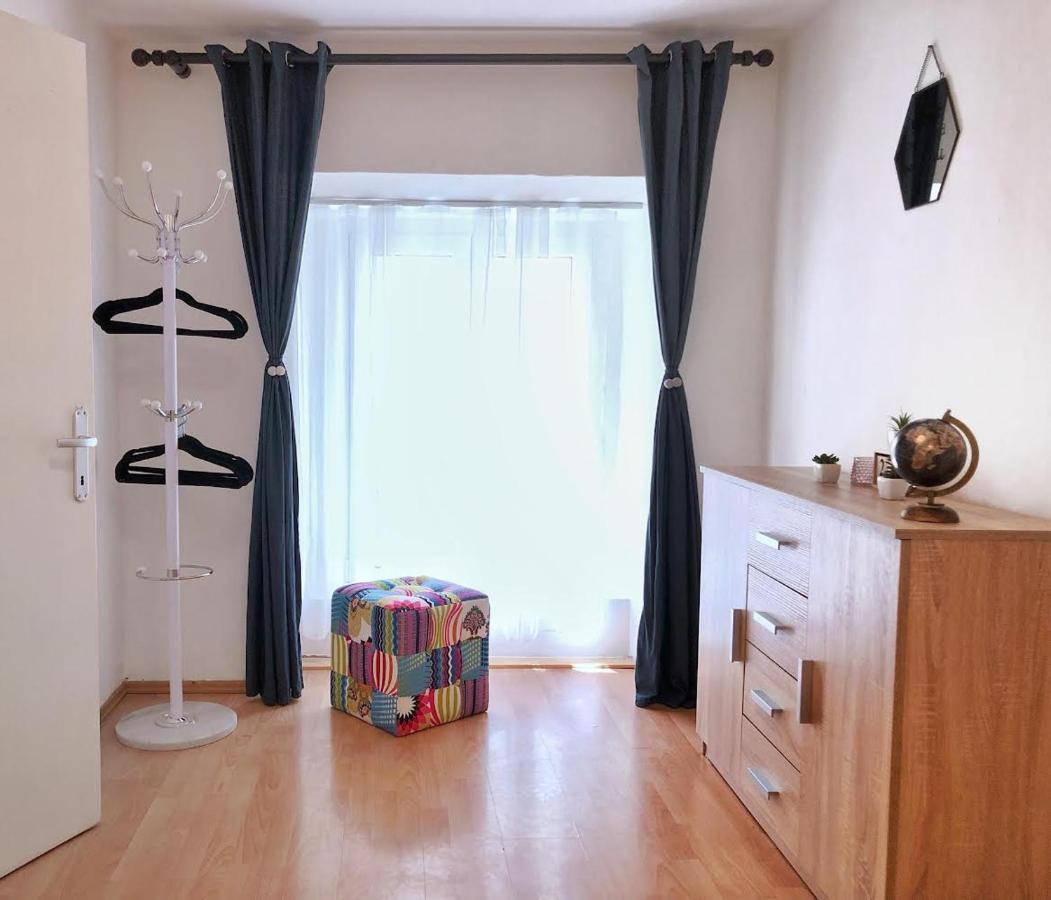 1Br Apartment On The Most Beautiful Street In Ljubljana Center Eksteriør bilde